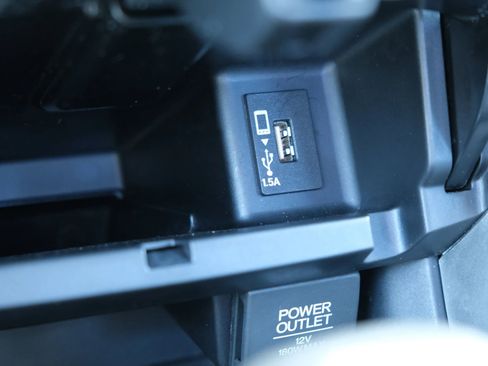 Used 2017 Honda Accord EX image 32