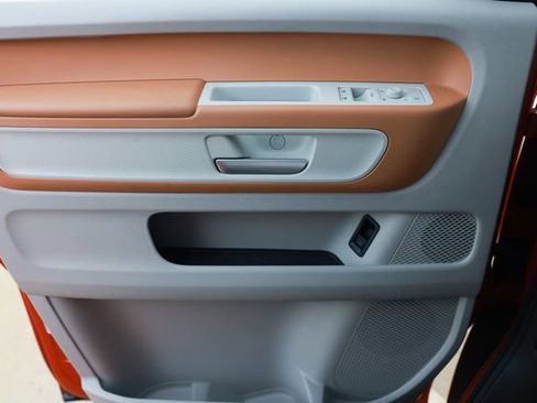 Used 2025 Volkswagen ID. Buzz 1st Edition RWD image 51