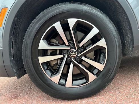 Used 2024 Volkswagen Tiguan S image 27