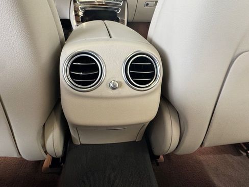 Used 2021 Mercedes-Benz E 350 4MATIC Sedan image 25