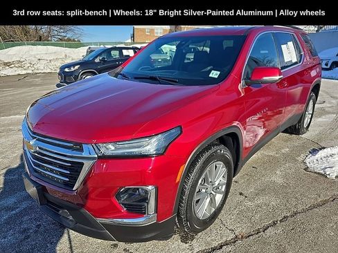 Used 2023 Chevrolet Traverse LT image 7