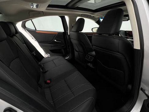 Used 2020 Lexus ES 350 w/ Accessory Package FWD image 14