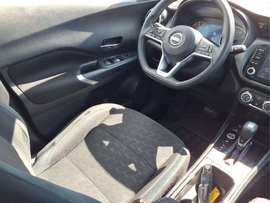 Used 2024 Nissan Kicks SV FWD image 9