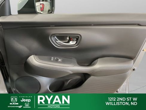 New 2026 Honda HR-V EX-L image 39