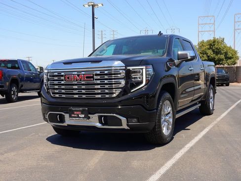 New 2026 GMC Sierra 1500 Denali w/ Technology Package AWD/4WD image 2