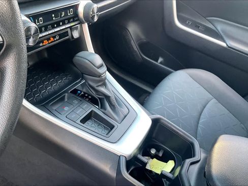 Used 2025 Toyota RAV4 XLE w/ Convenience Package FWD image 17