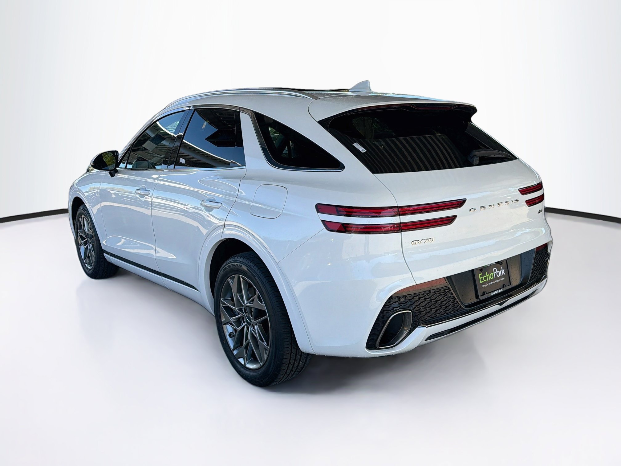 Used 2025 Genesis GV70 2.5T AWD/4WD image 5