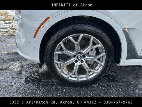 Used 2023 BMW X7 xDrive40i image 21