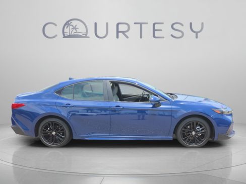 Used 2026 Toyota Camry SE FWD image 6