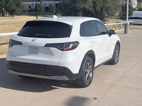 Used 2023 Honda HR-V EX-L image 4