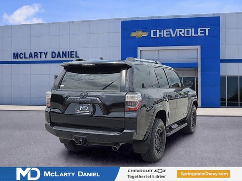 Used 2022 Toyota 4Runner SR5 Premium w/ Moonroof Package AWD/4WD image 5