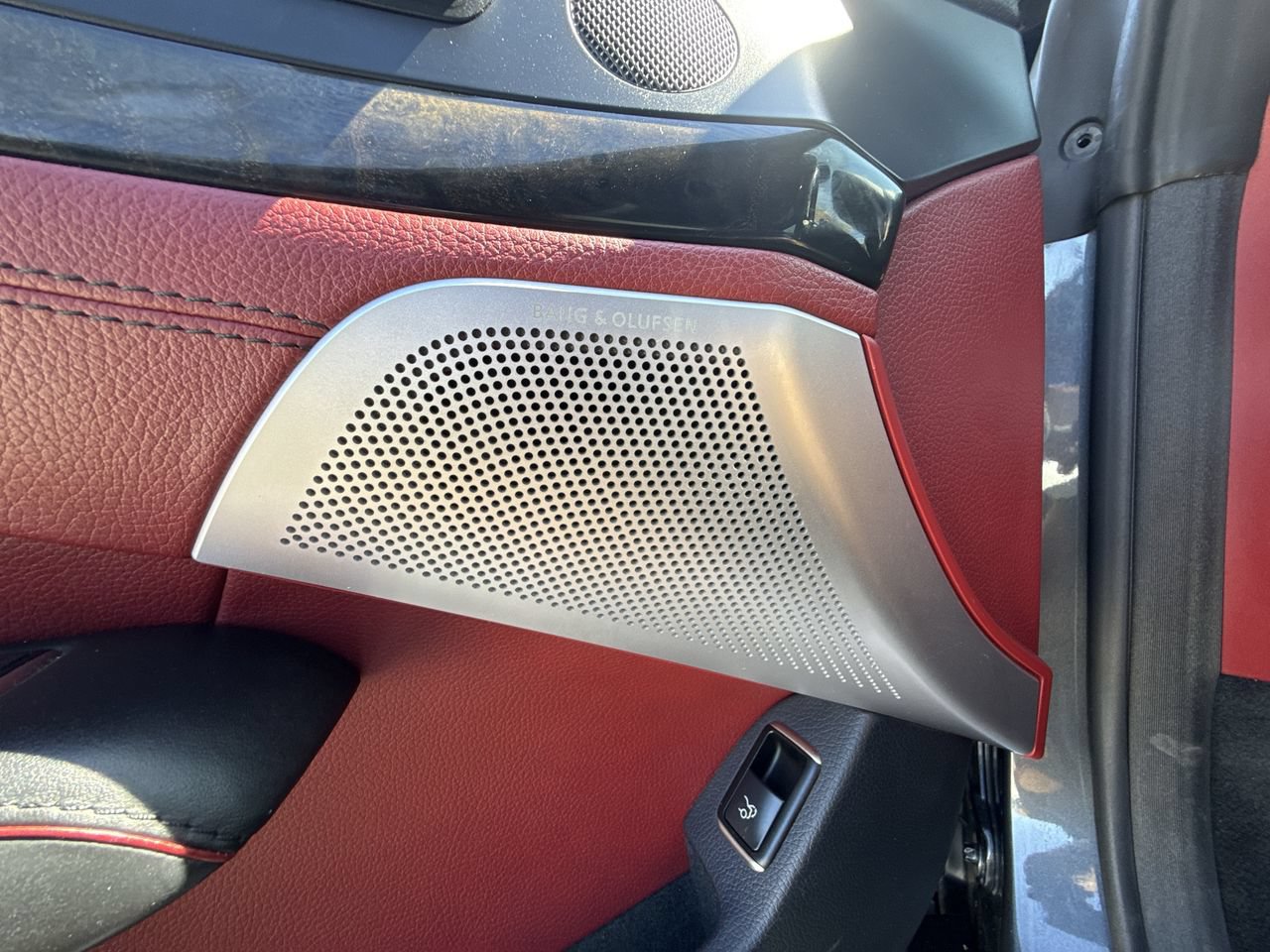 Used 2013 Mercedes-Benz SL 550 image 24