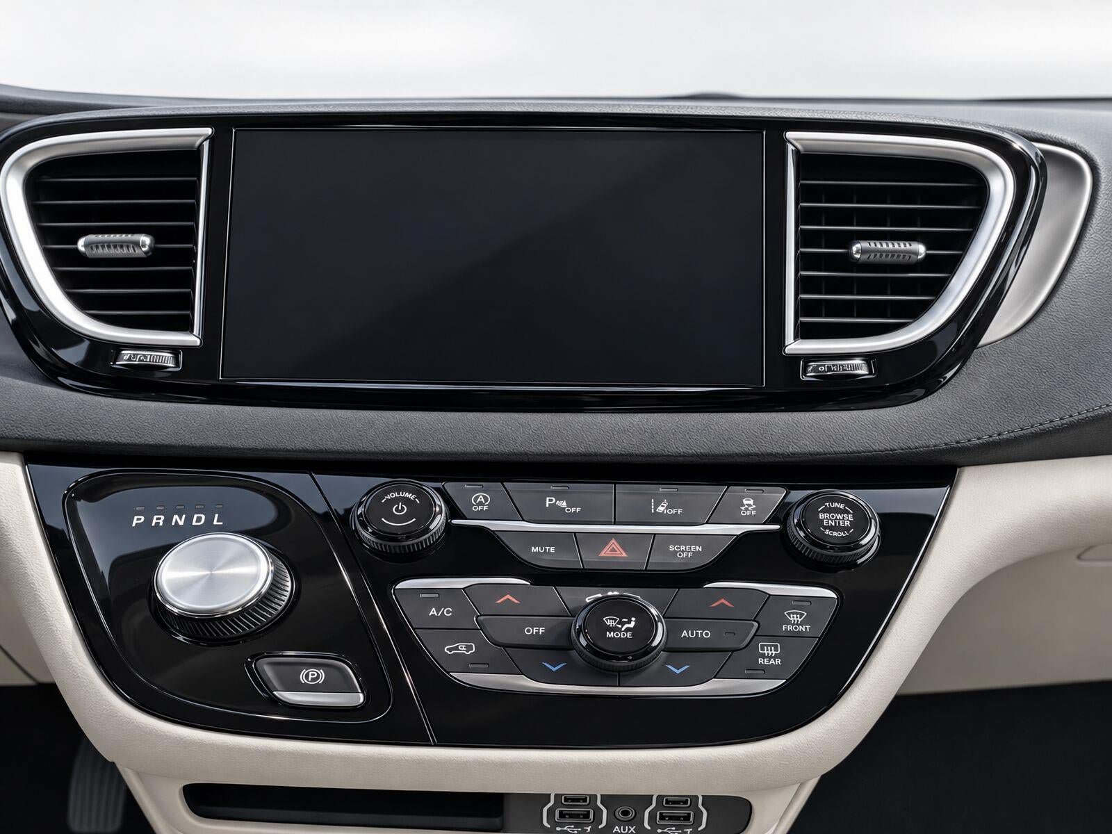 Used 2024 Chrysler Pacifica Touring-L FWD image 16