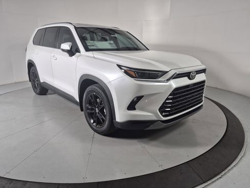 New 2026 Toyota Grand Highlander Limited image 6