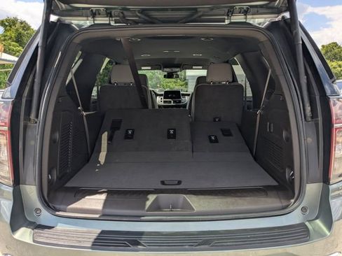 Used 2024 Chevrolet Tahoe LT RWD image 12