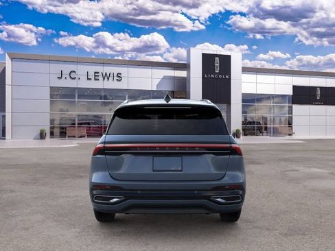 New 2026 Lincoln Nautilus Reserve AWD/4WD image 6
