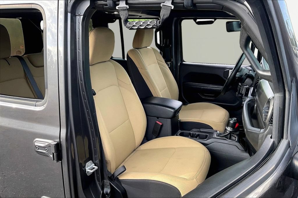 Used 2022 Jeep Wrangler Unlimited Sport AWD/4WD image 32