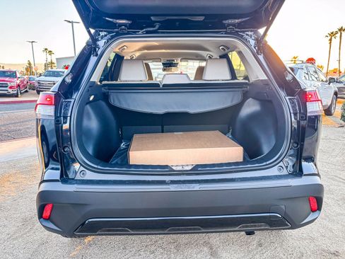 New 2026 Toyota Corolla Cross L image 13