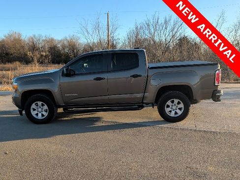 Used 2016 GMC Canyon 2WD Crew Cab w/ Convenience Package image 6
