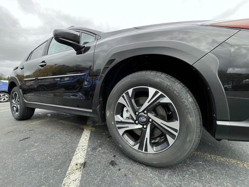 Used 2024 Subaru Crosstrek 2.0i Premium w/ Crosstrek Mirror Package AWD/4WD image 9