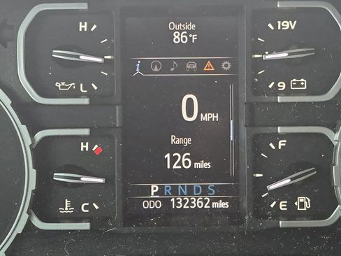 Used 2020 Toyota Tundra Limited w/ Limited Premium Package RWD image 29