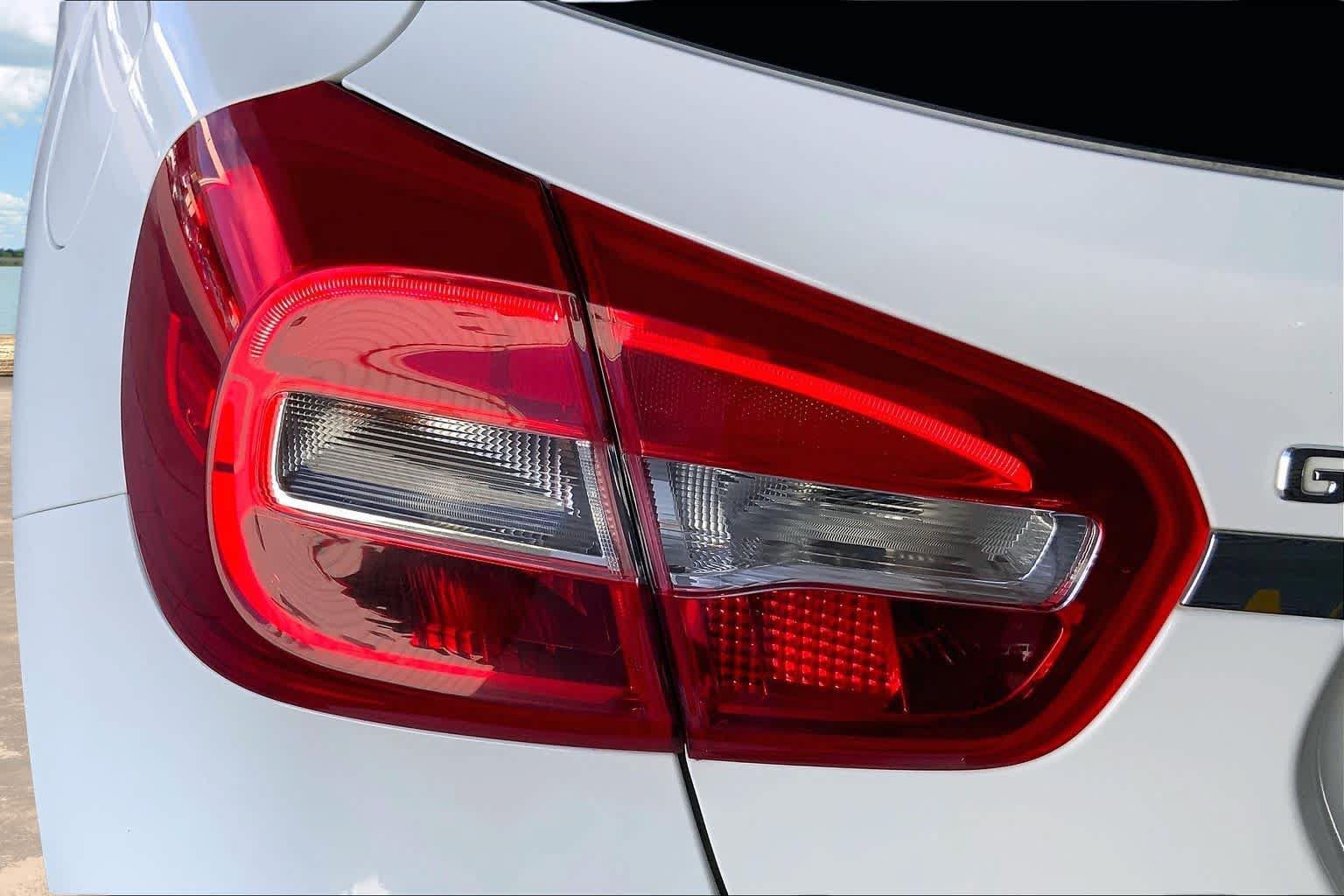 Used 2019 Mercedes-Benz GLA 250 4MATIC image 32