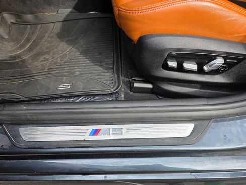 Used 2018 BMW M5 image 13