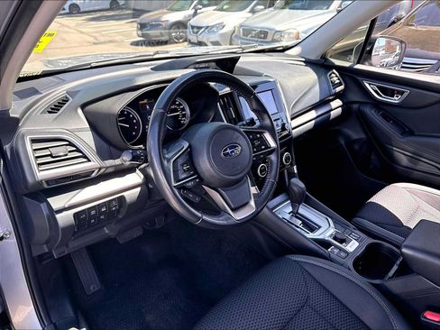 Used 2023 Subaru Forester Premium AWD/4WD image 16