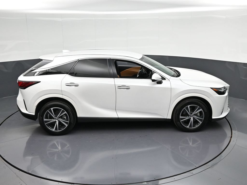 Used 2025 Lexus RX 350 FWD w/ Technology Package image 18
