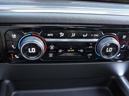 Certified 2024 Chevrolet Silverado 3500 High Country w/ High Country Premium Package AWD/4WD image 33
