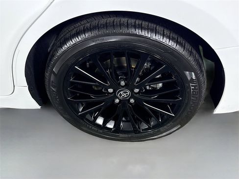 Certified 2022 Toyota Camry SE image 34