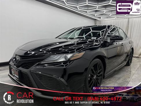 Used 2023 Toyota Camry XSE FWD image 1