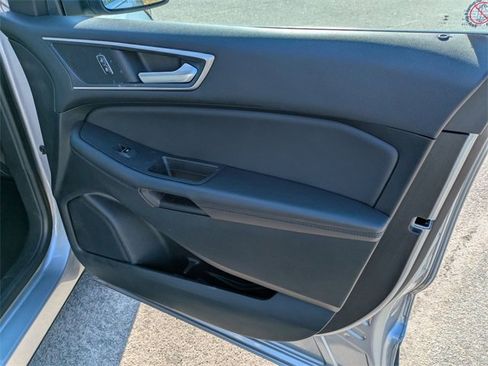 Used 2024 Ford Edge SEL image 29