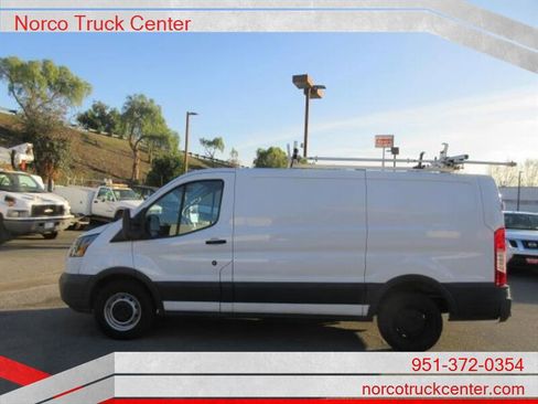 Used 2017 Ford Transit 150 130 Low Roof RWD image 8