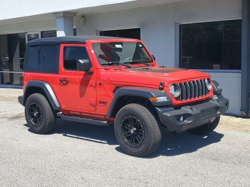 Used 2025 Jeep Wrangler Sport AWD/4WD image 30