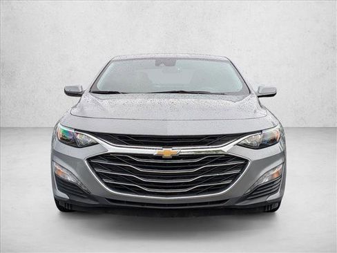 Used 2024 Chevrolet Malibu LT FWD image 2