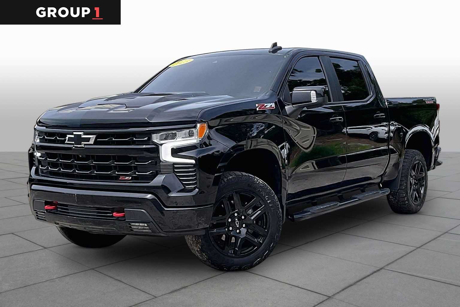 Used 2023 Chevrolet Silverado 1500 LT Trail Boss w/ LT Trail Boss Premium Package AWD/4WD image 1