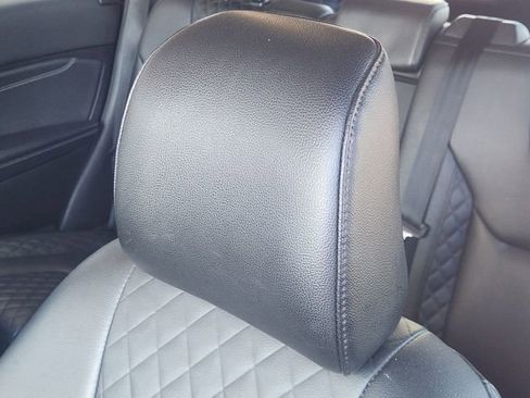 Used 2024 Ford Edge Titanium image 24
