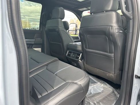New 2026 Ford F350 Platinum w/ FX4 Off-Road Package AWD/4WD image 15