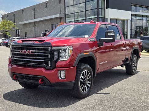 Used 2022 GMC Sierra 2500 AT4 AWD/4WD image 2