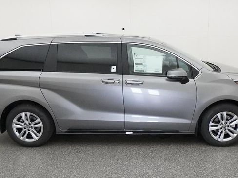 New 2026 Toyota Sienna Limited image 11