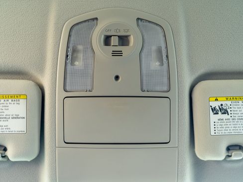 Used 2010 Toyota Prius Two FWD image 21