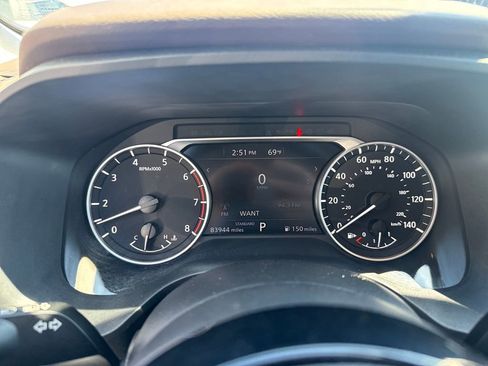 Used 2023 Nissan Rogue SV image 15