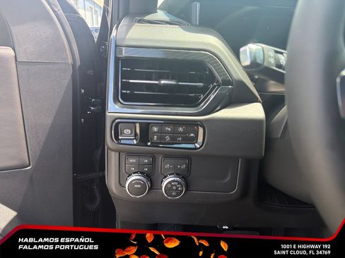 New 2026 GMC Yukon AT4 AWD/4WD image 17