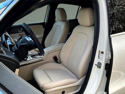 Used 2024 Mercedes-Benz GLA 250 4MATIC image 21