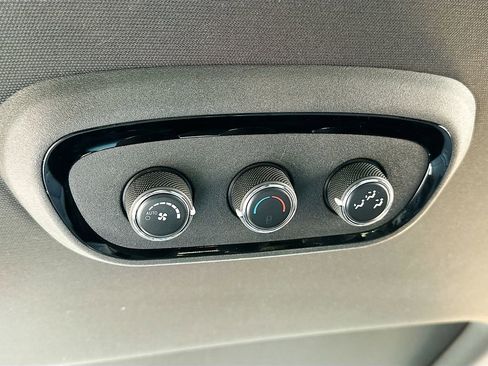 Used 2024 Dodge Durango GT image 26