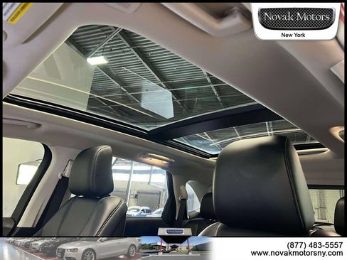 Used 2020 Ford Edge Titanium FWD image 22