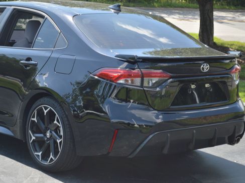 Used 2025 Toyota Corolla FX w/ Convenience Package FWD image 3