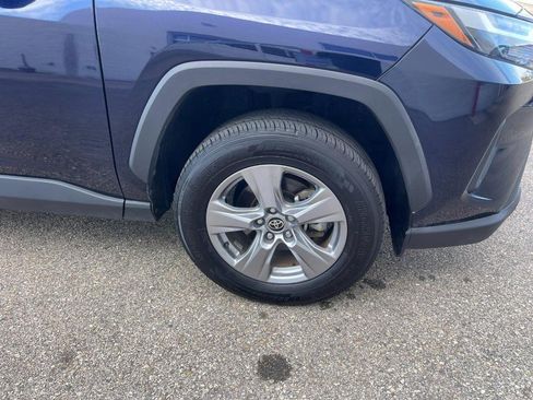 Used 2022 Toyota RAV4 XLE image 7