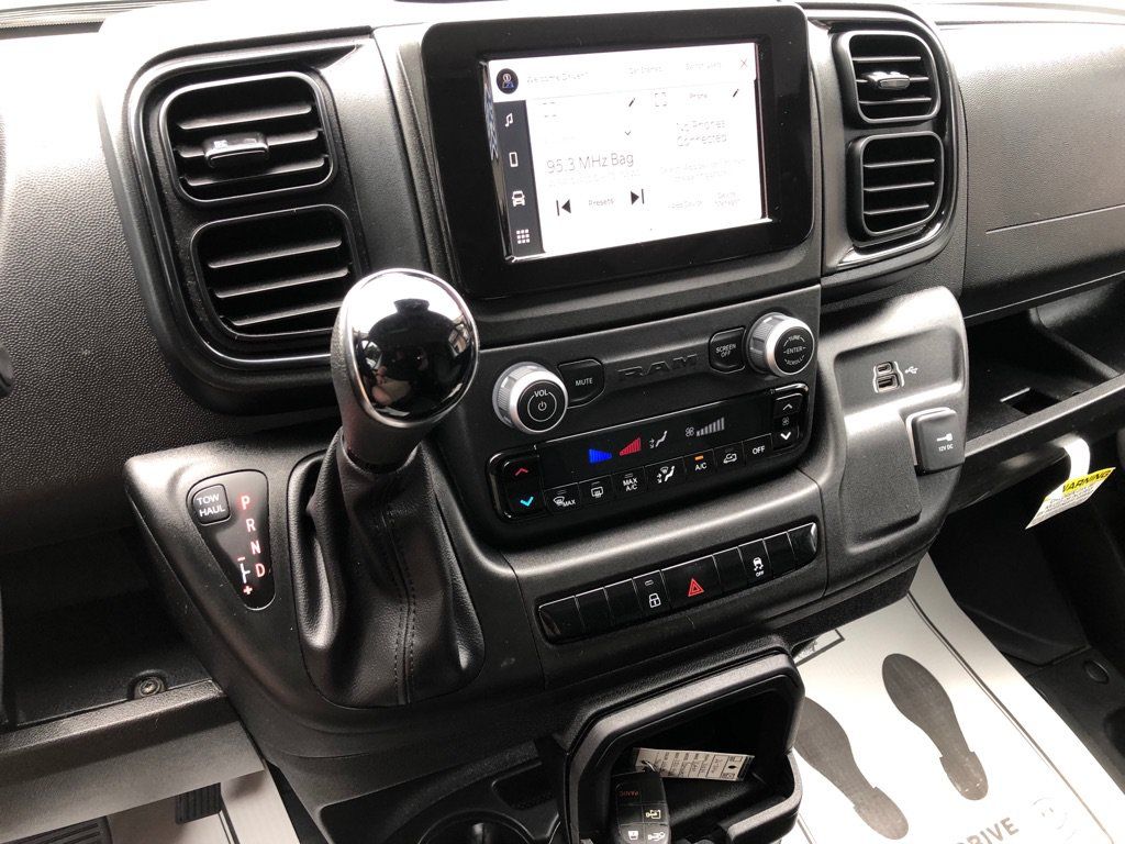 Used 2024 RAM ProMaster 2500 w/ Convenience Group FWD image 27